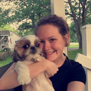 Meet your Posher, Nicole